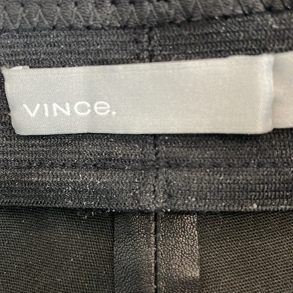 Vince black leather cropped pant with  elastic waist and a flat front - Picture 2 of 2